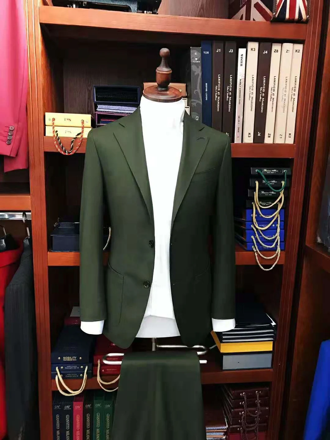 Wool Fashion Apparel Bespoke Tailor Suit Mans Suits for Men